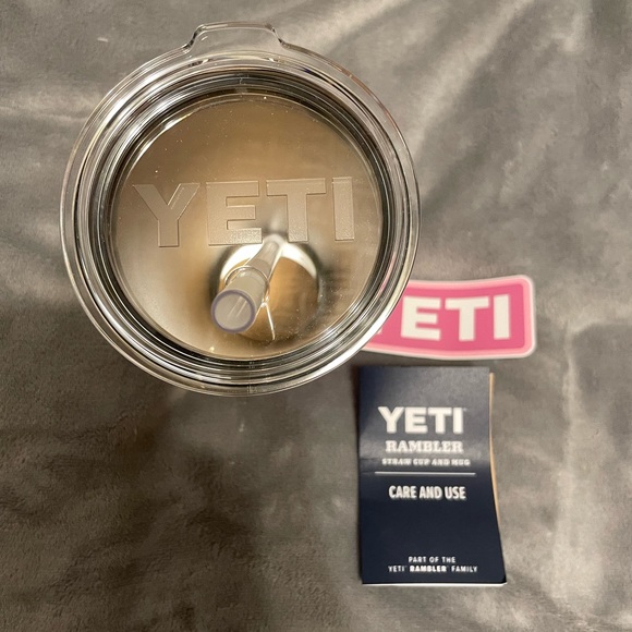 YETI Authentic 26 OZ STACKABLE CUP
WITH STRAW LID - Picture 5 of 7